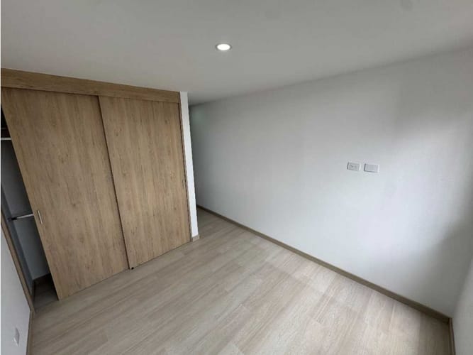Apartamento de 2 alcobas en arriendo en Loma Del Escobero, Envigado, 84 m² · foto 11 de 20