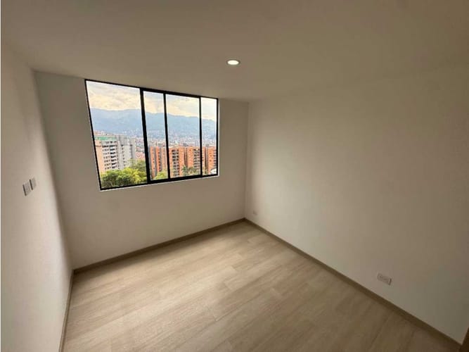 Apartamento de 2 alcobas en arriendo en Loma Del Escobero, Envigado, 84 m² · foto 12 de 20