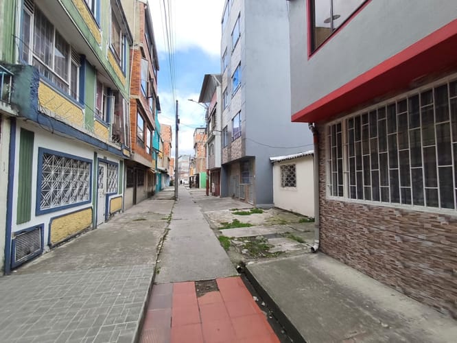 Casa de 2 alcobas en venta en Garces Navas, Bogotá, 72 m² · foto 9 de 12