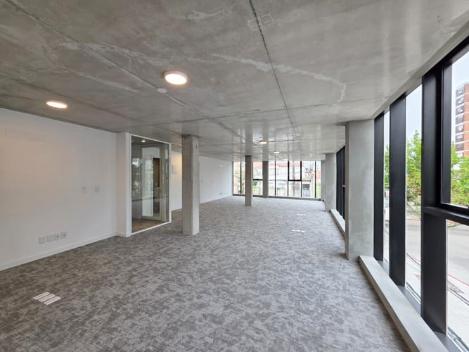 Alquiler Piso De Oficina En Buceo, Zona World Trade Center -wtc- /  A Estrenar · Foto 8