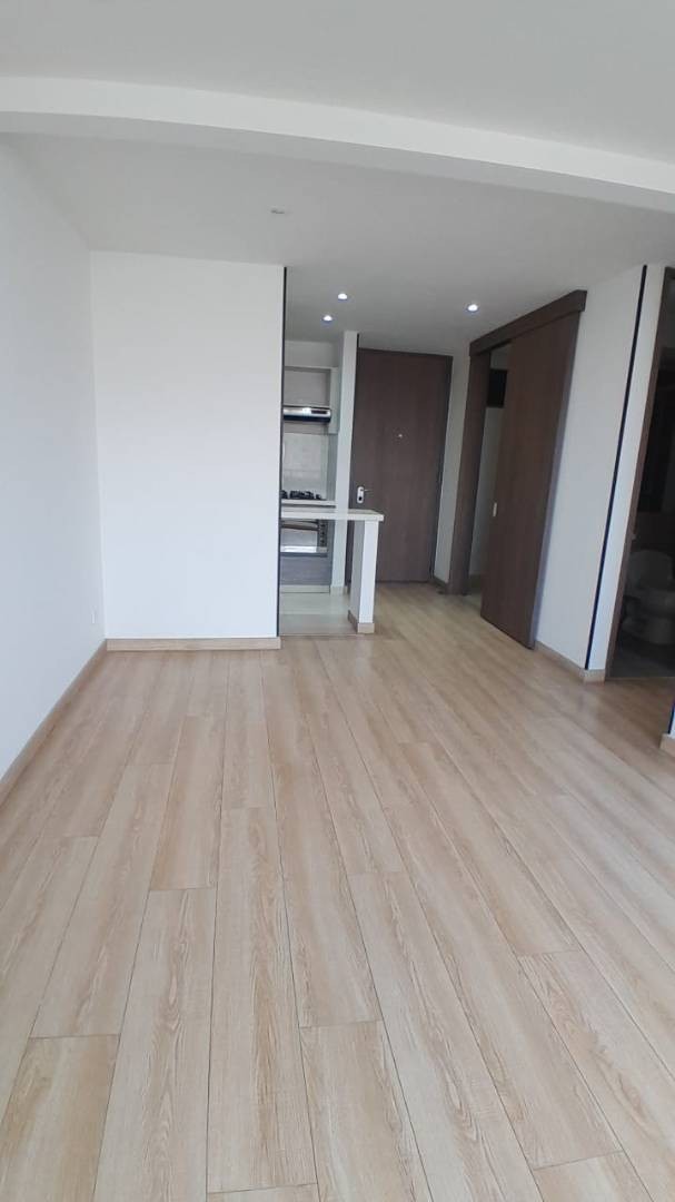 Apartamento en venta en Villemar, Bogotá · foto 2 de 24