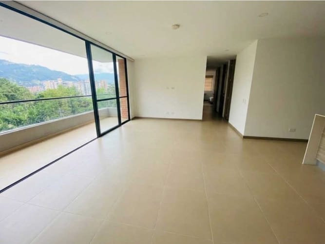 Apartamento de 3 alcobas en arriendo en Loma Del Escobero, Envigado, 105 m² · foto 3 de 22