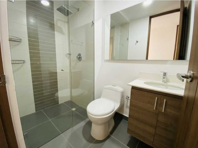 Apartamento de 3 alcobas en arriendo en Loma Del Escobero, Envigado, 105 m² · foto 14 de 22
