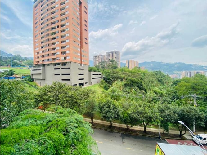 Apartamento de 3 alcobas en arriendo en Loma Del Escobero, Envigado, 105 m² · foto 17 de 22