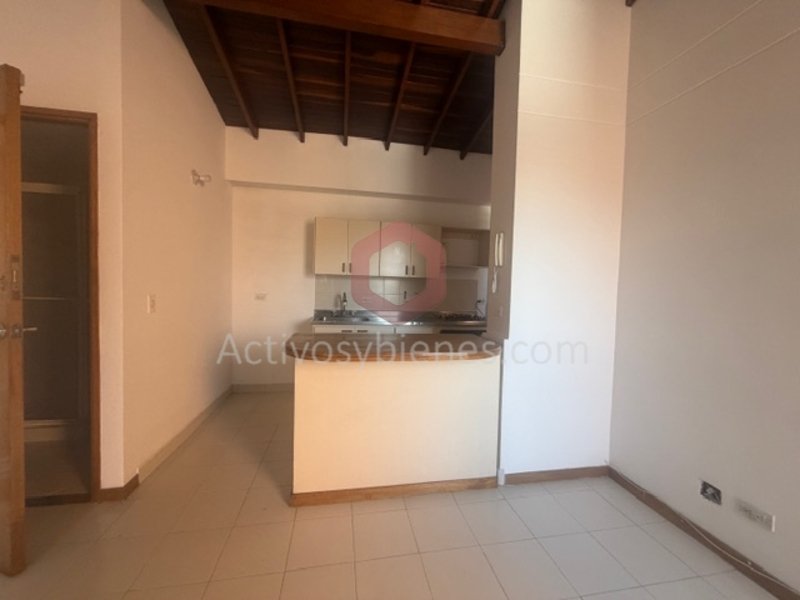 1BR Apartment in Calasanz (40 m²) - 3