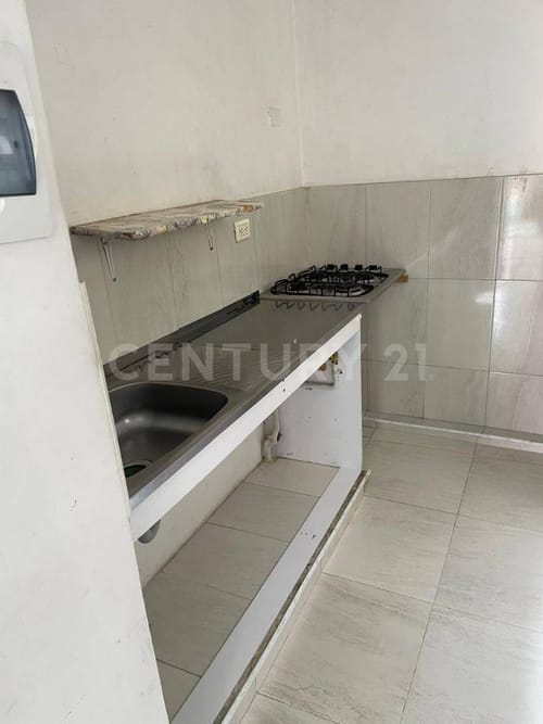 Apartamento de 2 alcobas en venta en Conjunto Residencial La Finca Manzana 1, Madrid, 38 m² · foto 6 de 13