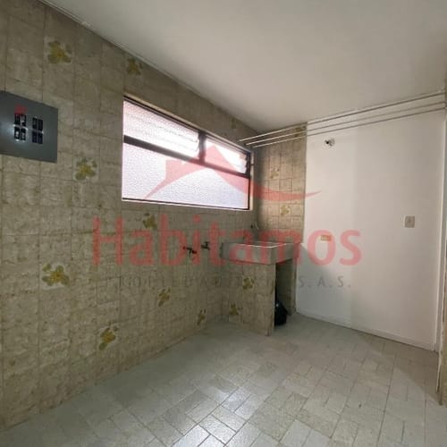 Apartamento de 1 alcoba en venta en La Florida, Medellín, 66 m² · foto 4 de 10