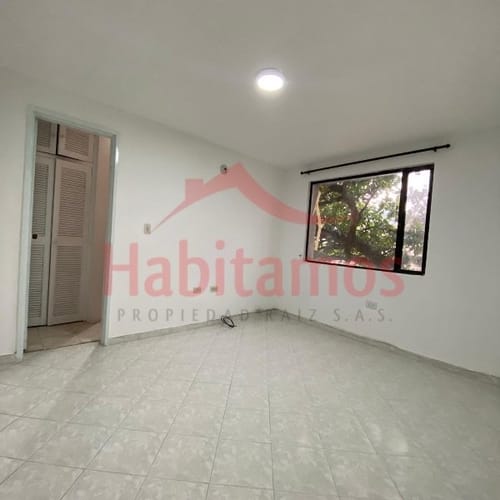 Apartamento de 1 alcoba en venta en La Florida, Medellín, 66 m² · foto 8 de 10