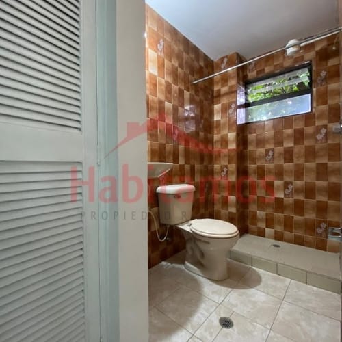 Apartamento de 1 alcoba en venta en La Florida, Medellín, 66 m² · foto 9 de 10