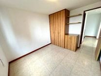 Apartamento de 3 alcobas en arriendo en Los Balsos, Medellín, 134 m² · foto 5 de 15