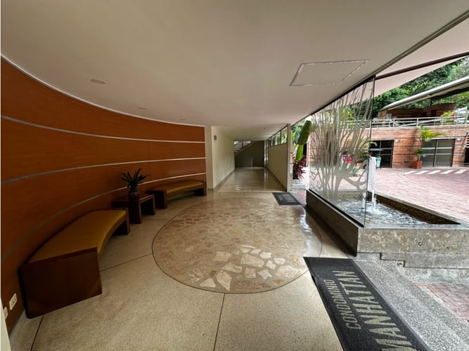 Apartamento de 4 alcobas en arriendo en El Poblado, Medellín, 138 m² · foto 20 de 21