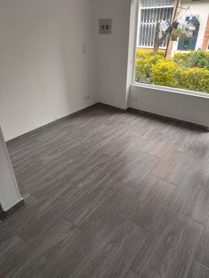 Casa en arriendo en Hipotecho Occidental, Bogotá · foto 2 de 17