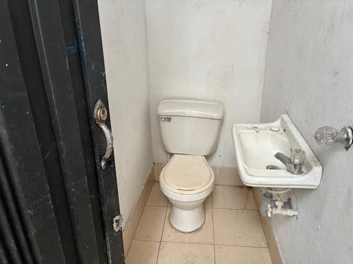 Bodega en arriendo en El Salvador, Medellín, 70 m² · foto 5 de 11