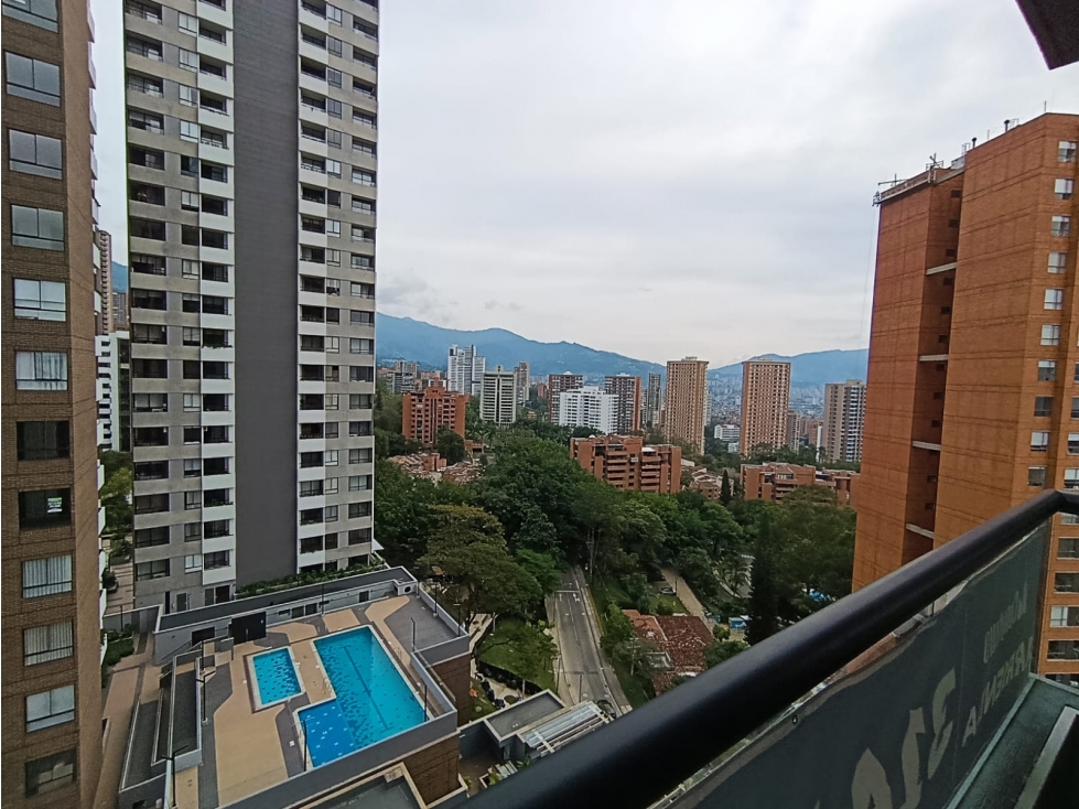 Apartaestudio en arriendo en La Candelaria, Medellín · foto 20 de 24