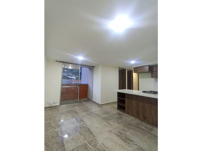 Apartamento de 3 alcobas en arriendo en Pajarito, Medellín, 54 m² · foto 5 de 19