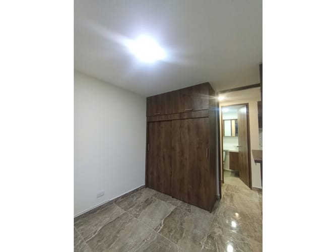 Apartamento de 3 alcobas en arriendo en Pajarito, Medellín, 54 m² · foto 12 de 19