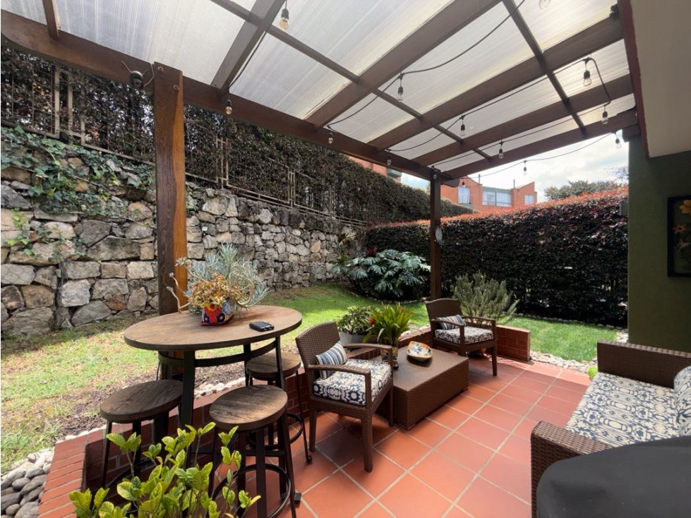 Casa en venta en Cerros De Suba, Bogotá · foto 2 de 17
