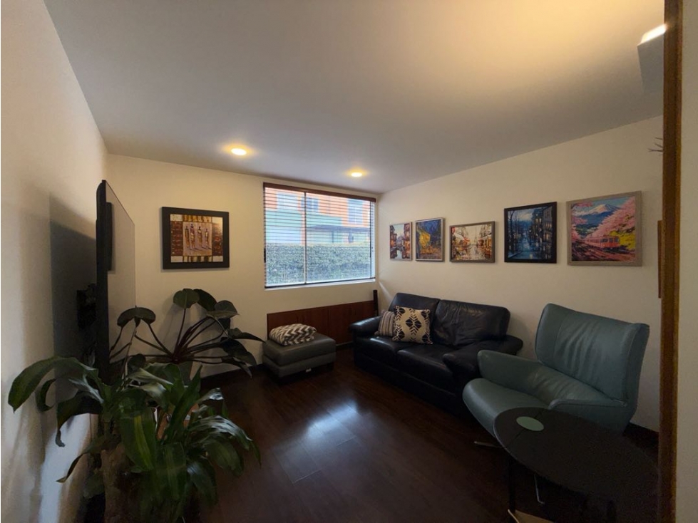 Casa en venta en Cerros De Suba, Bogotá · foto 9 de 17