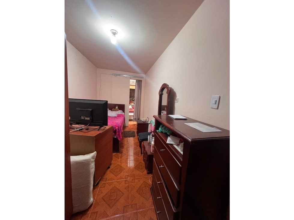 Casa en venta en Samore, Bogotá · foto 3 de 24