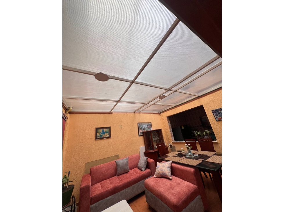 Casa en venta en Samore, Bogotá · foto 4 de 24
