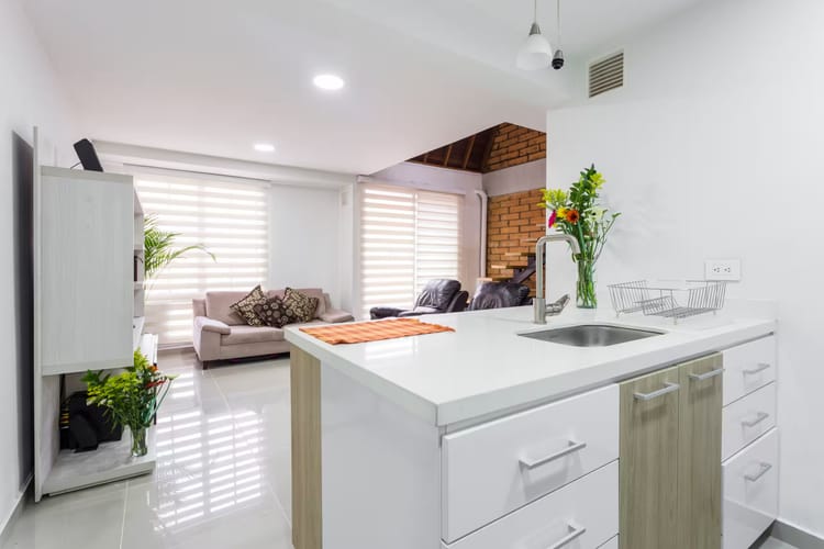 Apartaestudio en venta en Boston, Medellín, 58 m² · foto 3 de 19