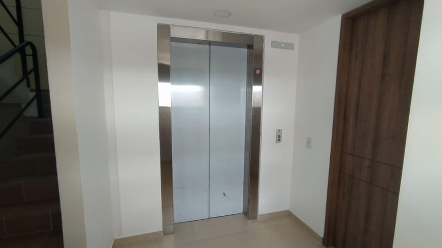 Apartamento de 3 alcobas en arriendo en Claret, Bogotá, 87 m² · foto 9 de 23
