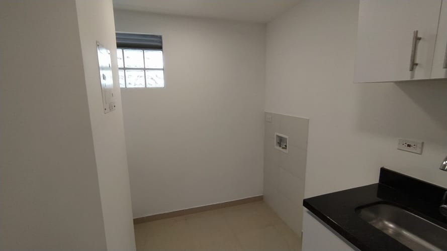 Apartamento de 3 alcobas en arriendo en Claret, Bogotá, 87 m² · foto 14 de 23