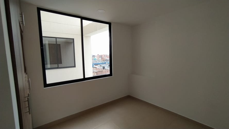Apartamento de 3 alcobas en arriendo en Claret, Bogotá, 87 m² · foto 16 de 23