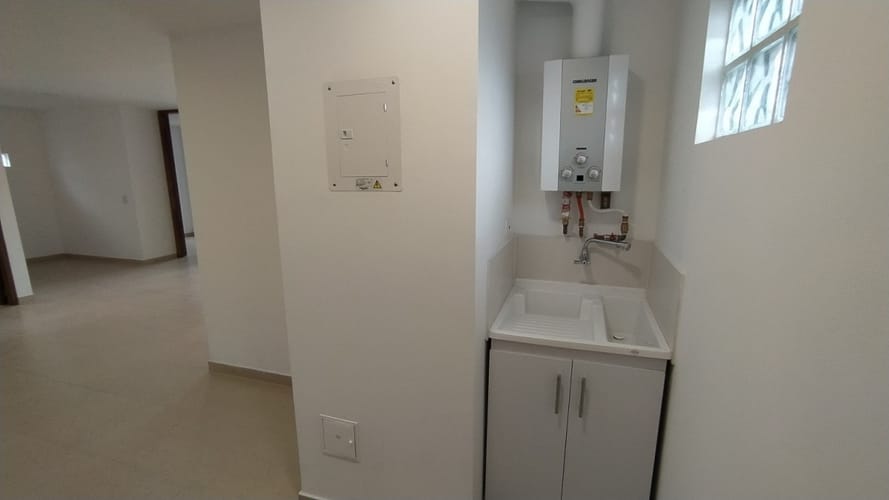 Apartamento de 3 alcobas en arriendo en Claret, Bogotá, 87 m² · foto 22 de 23