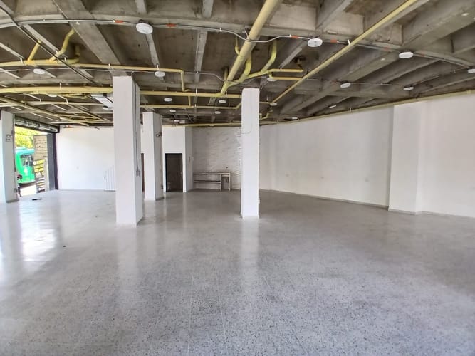 Local en arriendo en Villa Flora, Medellín, 205 m² · foto 3 de 10