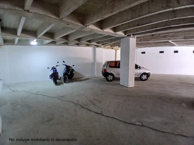 Bodega en arriendo en La Pilarica, Medellín, 220 m² · foto 5 de 10