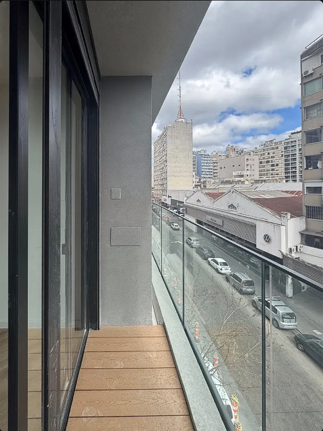 Alquiler Apartamento 2 dormitorios, Tres Cruces · Foto 2