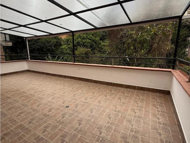 Casa de 6 alcobas en venta en Aves Maria, Sabaneta, 480 m² · foto 11 de 24