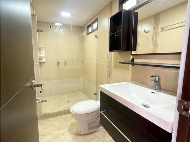 Casa de 6 alcobas en venta en Aves Maria, Sabaneta, 480 m² · foto 21 de 24