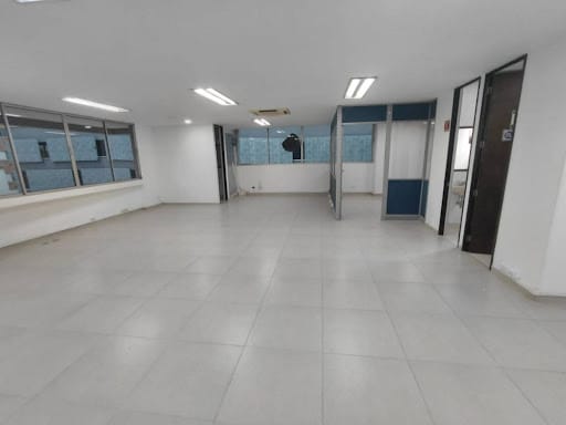 Oficina en arriendo en Los Balsos, Medellín, 95 m² · foto 9 de 24