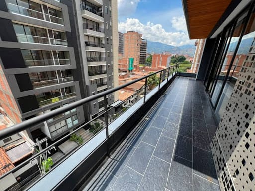 Apartamento de 3 alcobas en arriendo en Conquistadores, Medellín, 120 m² · foto 2 de 24