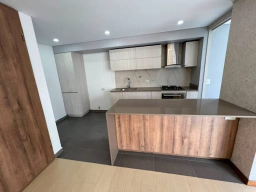 Apartamento de 3 alcobas en arriendo en Conquistadores, Medellín, 120 m² · foto 8 de 24