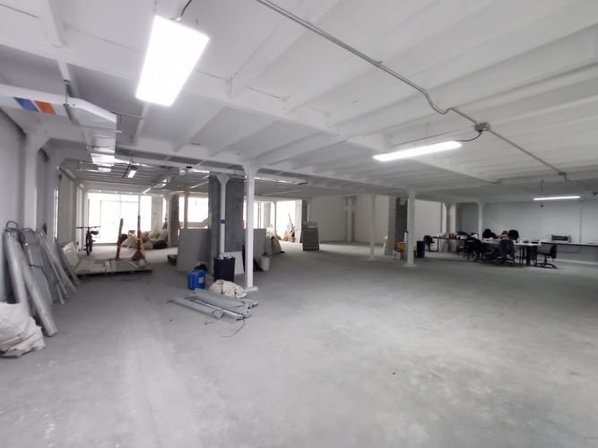 Local en arriendo en Villa Carlota, Medellín, 2400 m² · foto 4 de 7