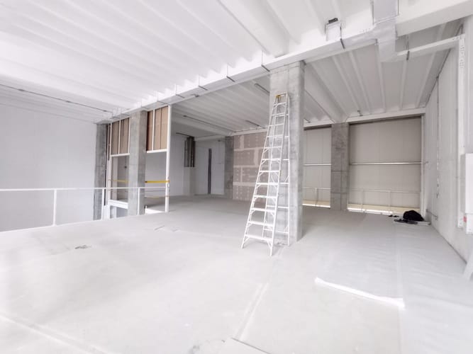 Local en arriendo en Villa Carlota, Medellín, 2400 m² · foto 6 de 7