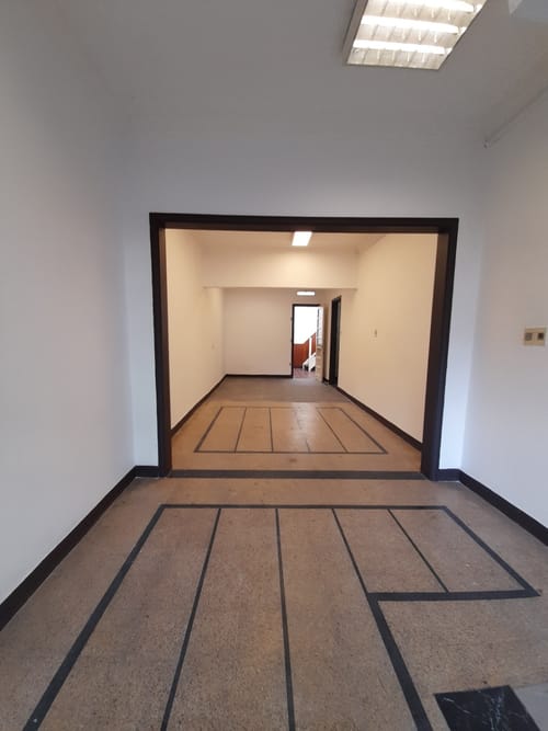 Alquiler de Local Comercial ubicado en Goes de 82m2, Barrio de Los Judíos · Foto 2