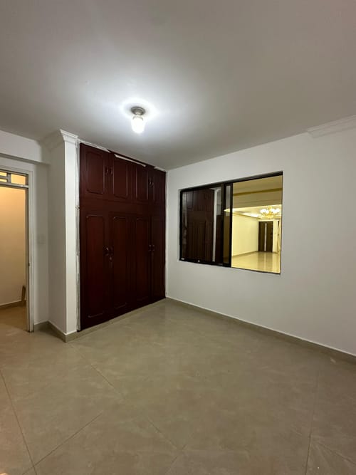 Casa de 8 alcobas en venta en El Limonar, Cali, 360 m² · foto 10 de 16