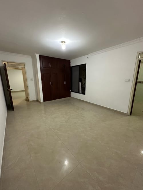 Casa de 8 alcobas en venta en El Limonar, Cali, 360 m² · foto 13 de 16