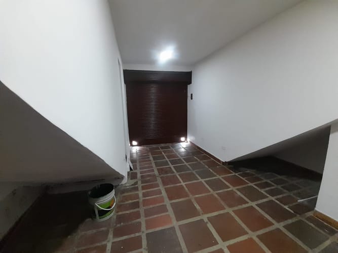 Local en arriendo en El Campin, Manizales, 13 m² · foto 2 de 20