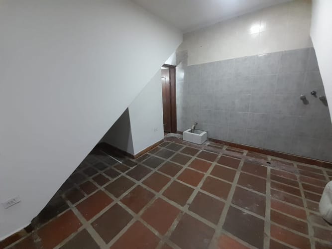 Local en arriendo en El Campin, Manizales, 13 m² · foto 5 de 20