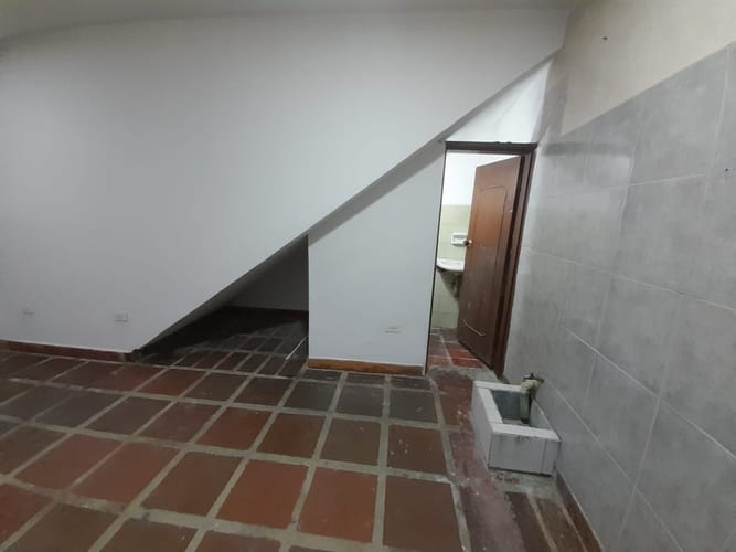 Local en arriendo en El Campin, Manizales, 13 m² · foto 6 de 20