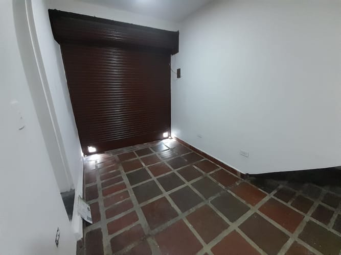 Local en arriendo en El Campin, Manizales, 13 m² · foto 10 de 20