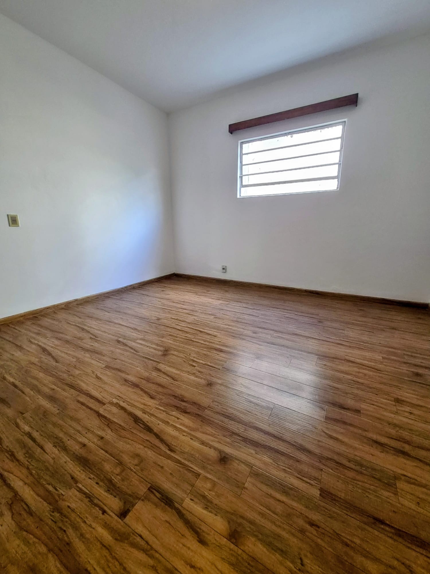 Apartamento tipo casa, con gran fondo y barbacoa · Foto 10