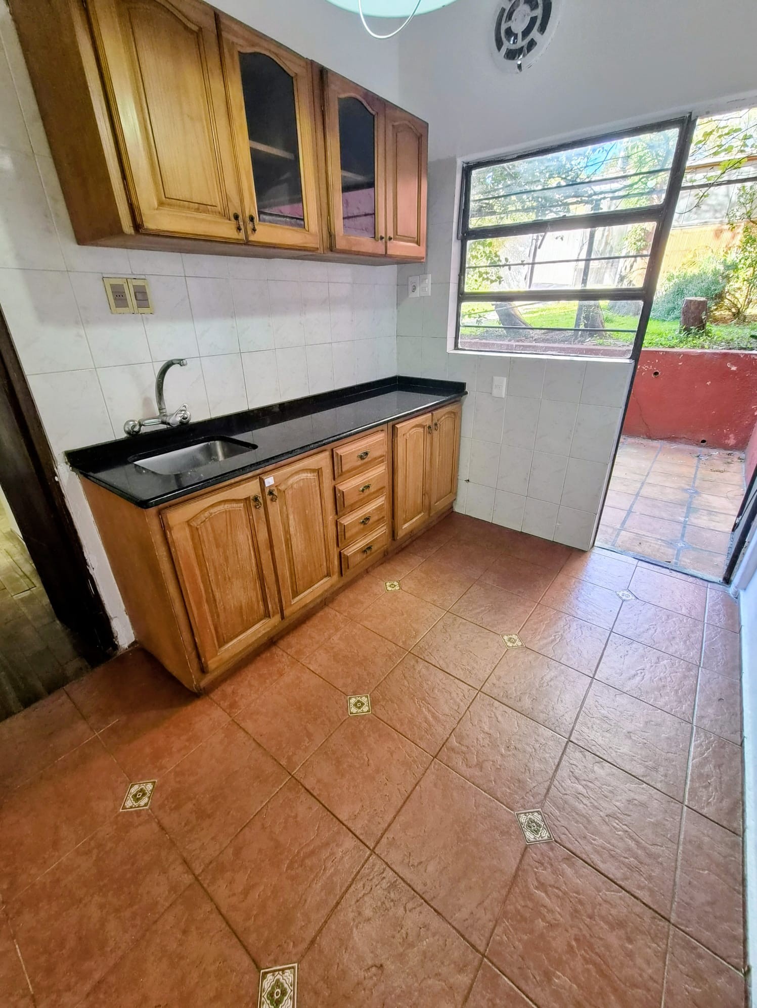 Apartamento tipo casa, con gran fondo y barbacoa · Foto 12