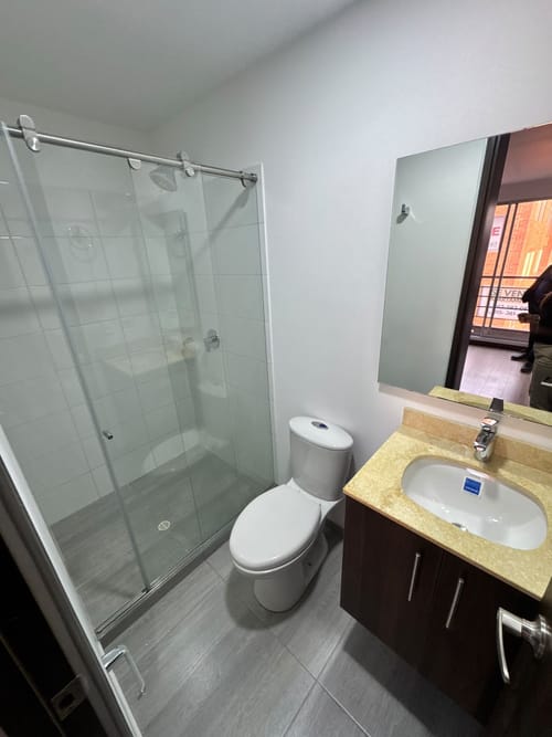 Apartamento de 2 alcobas en venta en Prado Veraniego, Bogotá, 51 m² · foto 2 de 20