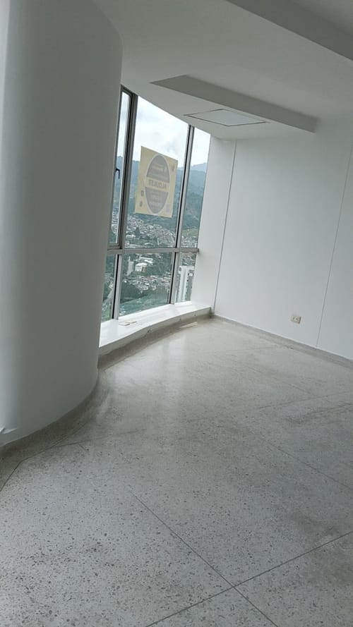Oficina en arriendo en Cable, Manizales, 18 m² · foto 3 de 11